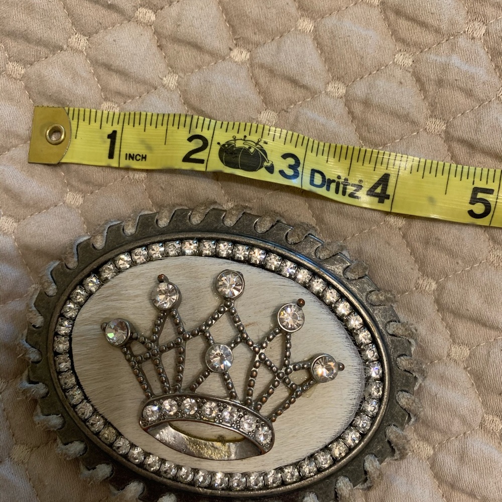 Swarovski Crown cowhide cowgirl belt buckle - Picture 5 of 10